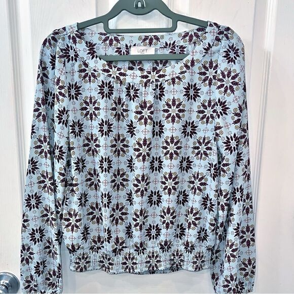 Loft blouson top with long lantern sleeves in light blue/aqua with designs-XS - Picture 1 of 7